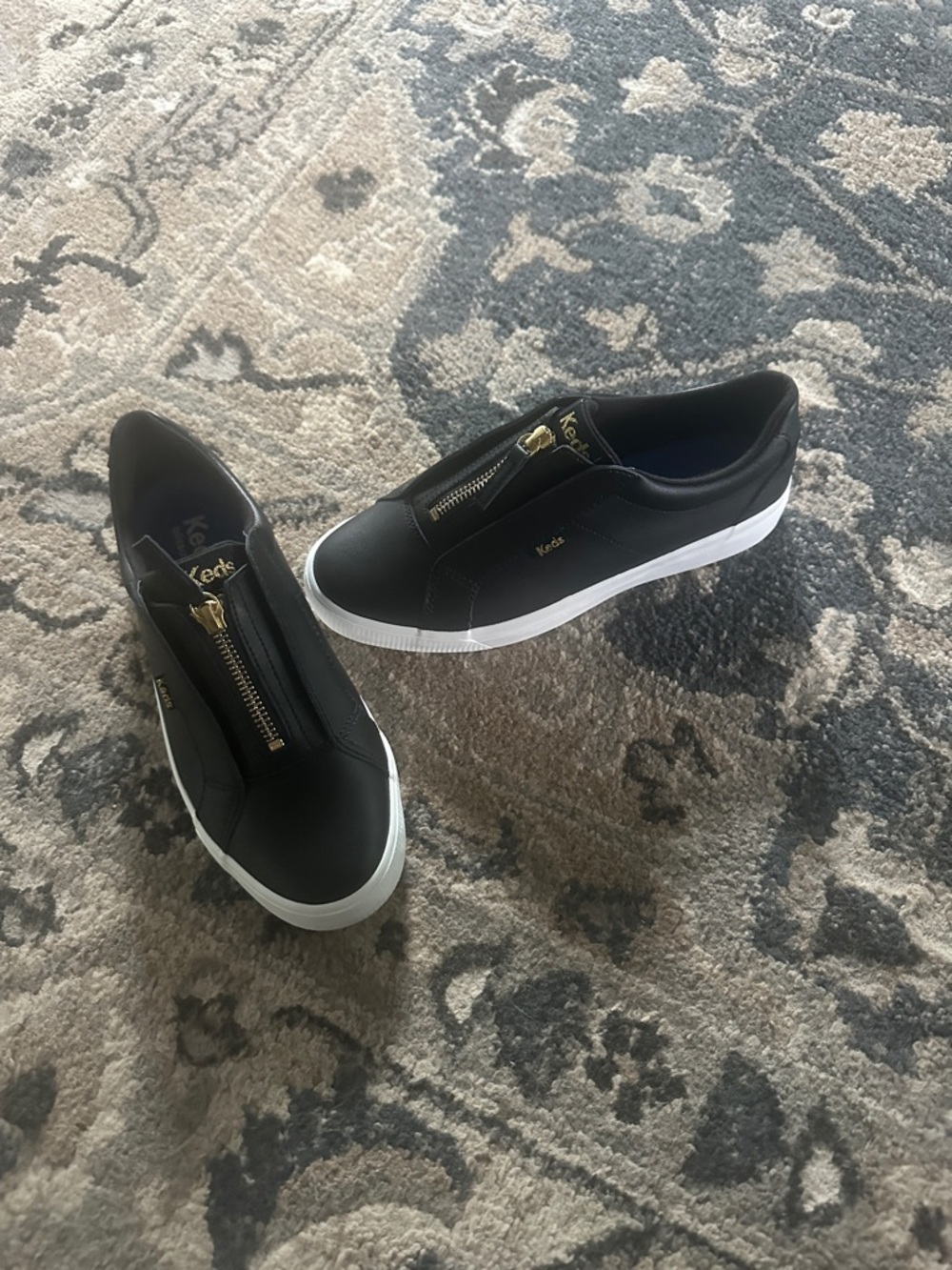 Keds women’s  Black Slip-On Sneakers with Gold Zip Accent size 7 NEW